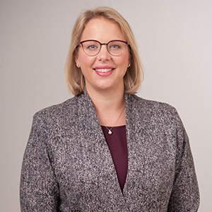 Robynne Kazina